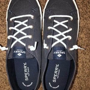 Women’s sperry shoes
